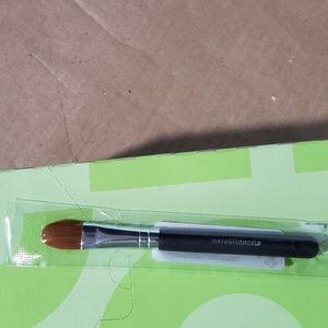 Sephora Makeup - BAREMINERALS-Maximum Coverage Concealer Brush Sephora Makeup - BAREMINERALS-Maximum Coverage Concealer Brush